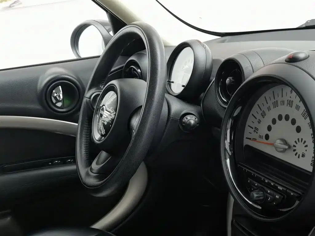 MINI Countryman 2013 — фото 22