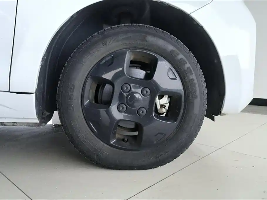 Roewe Clever 2022