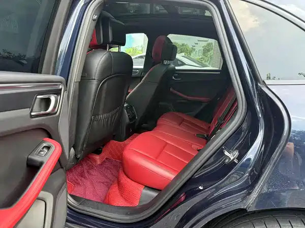 Porsche Macan 2020