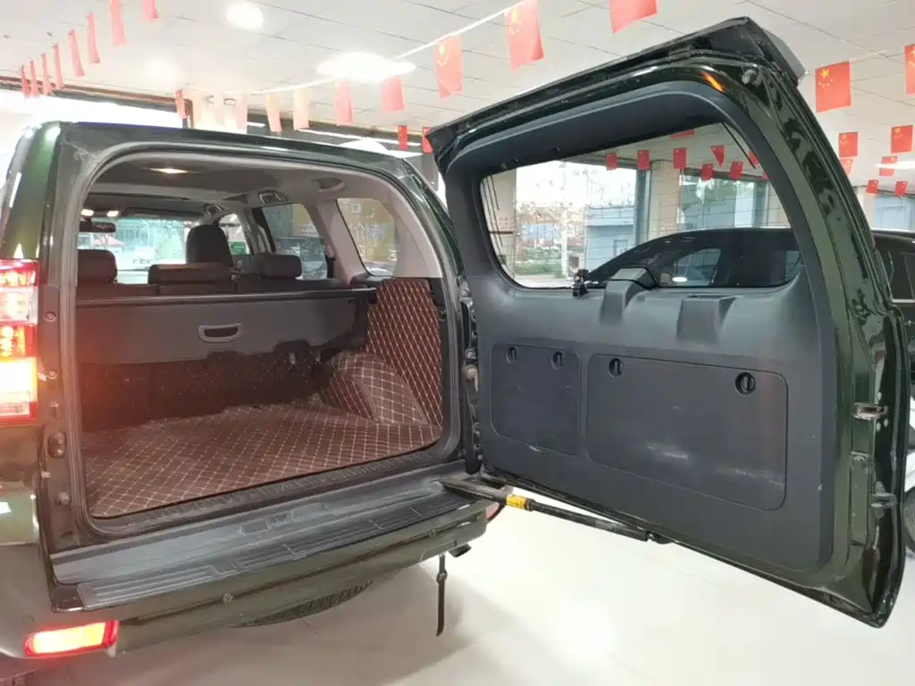 Toyota Prado 2017 — фото 19