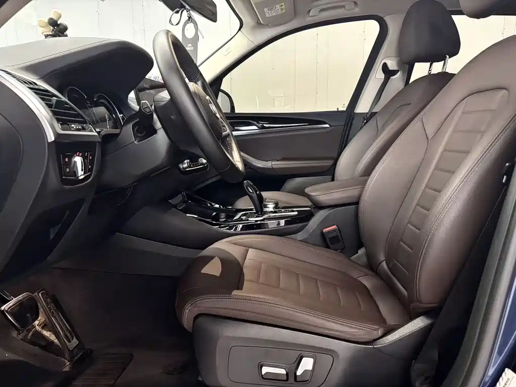 BMW X3 2018 — фото 11