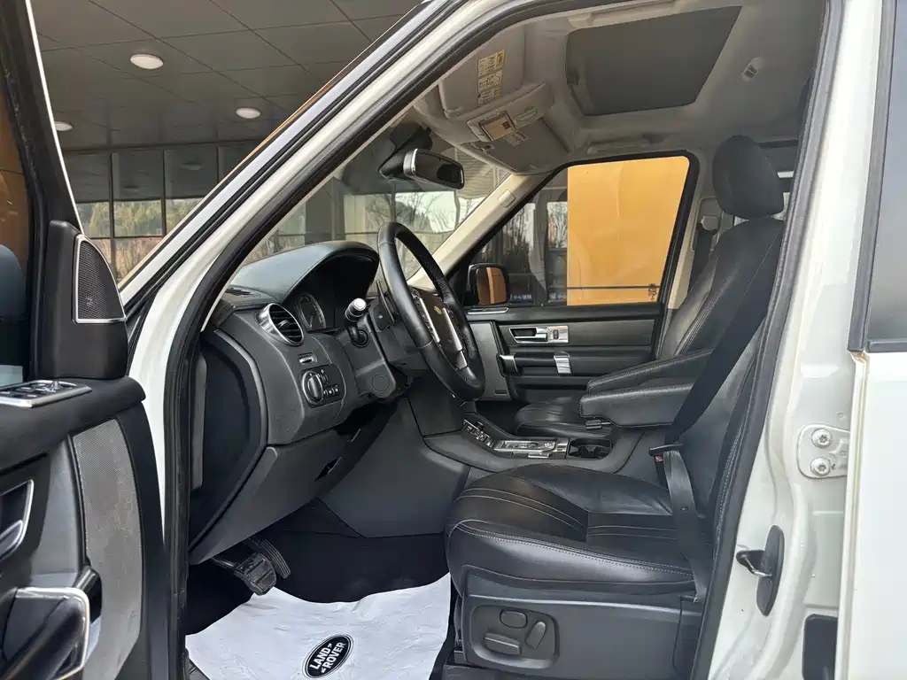 Land Rover Discovery 2013 — фото 10
