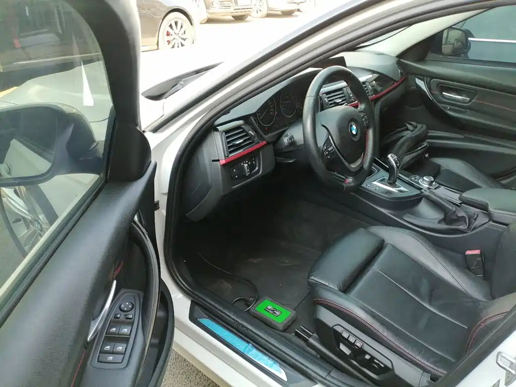 BMW 3 Series 2014 — фото 16