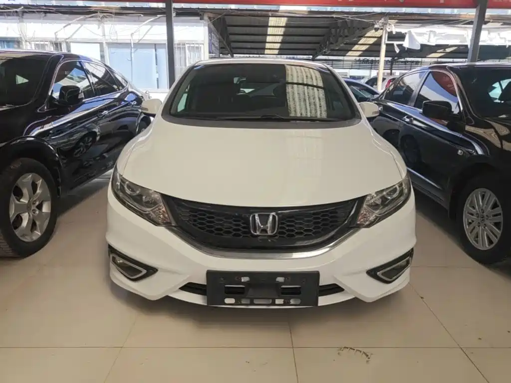 Honda Jade 2015