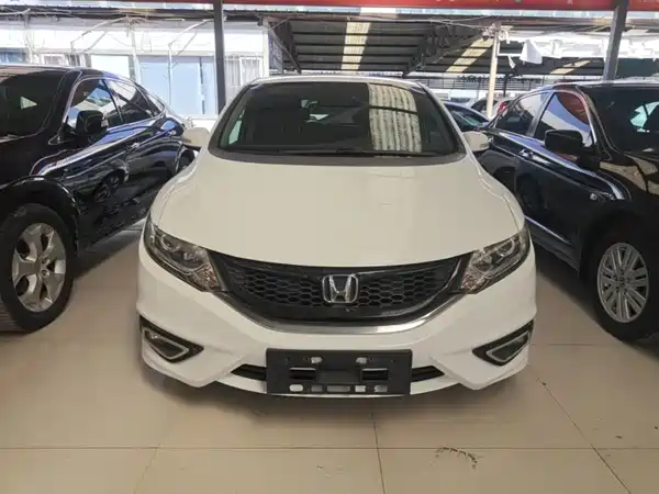 Honda Jade 2015