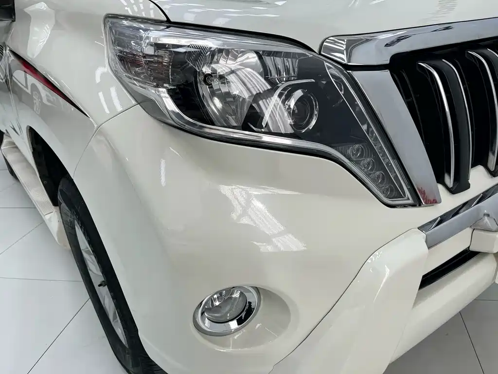 Toyota Prado 2015 — фото 12
