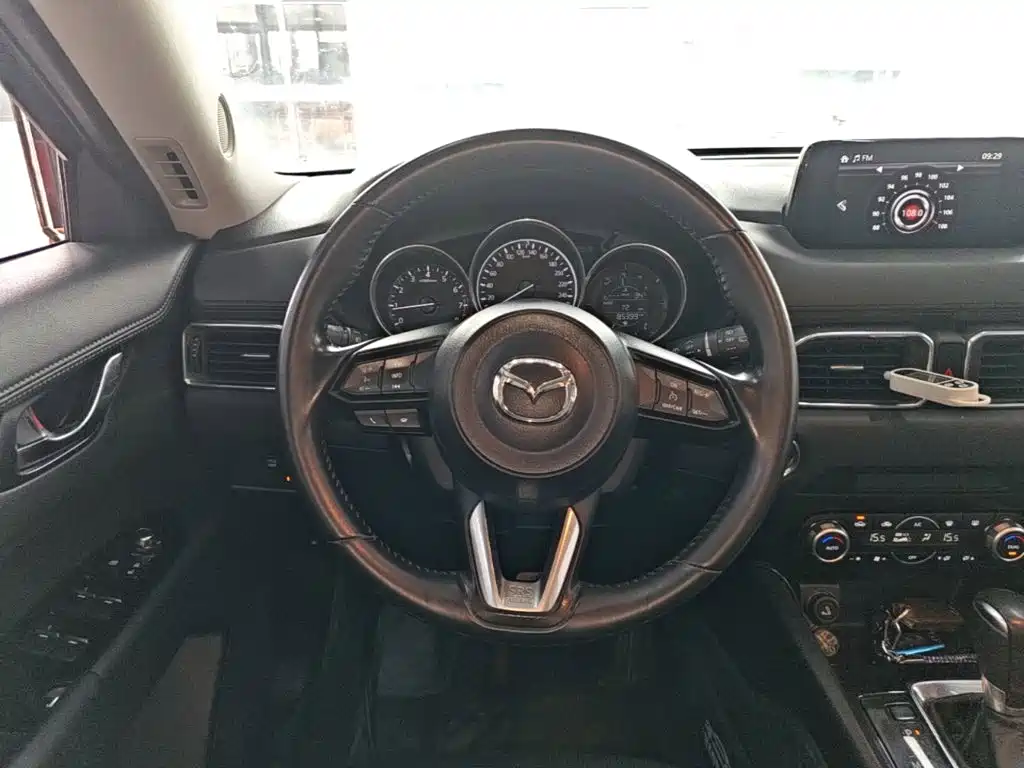 Mazda CX-5 2018 — фото 11