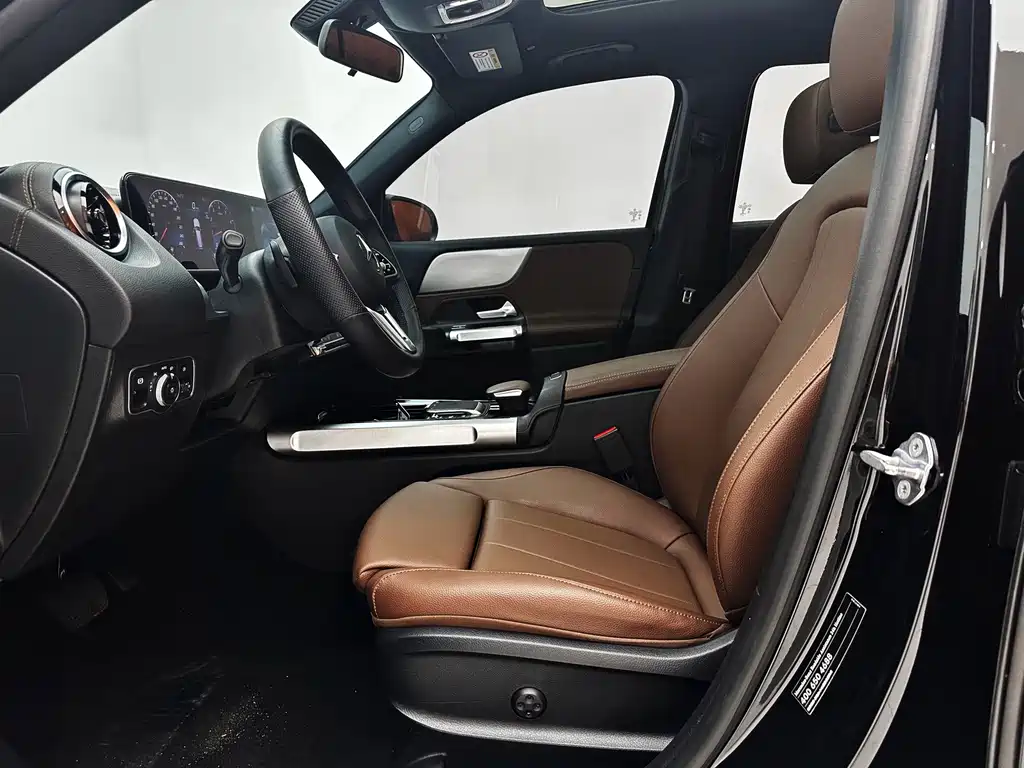 Mercedes-Benz GLB 2021 — фото 22