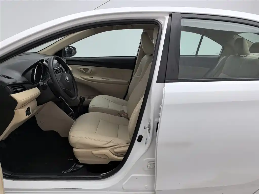 Toyota Vios 2014 — фото 10
