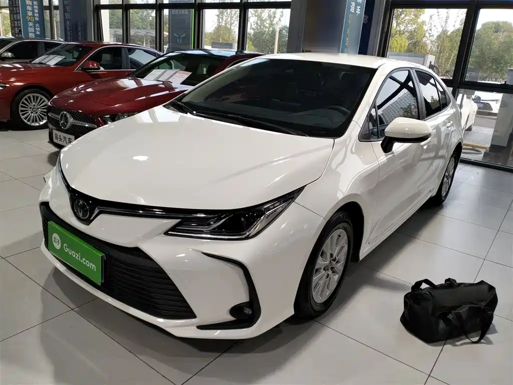 Toyota Corolla 2021 — фото 1