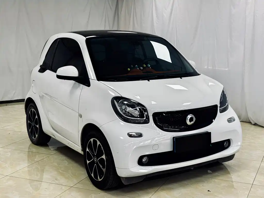 smart fortwo 2017 — фото 3
