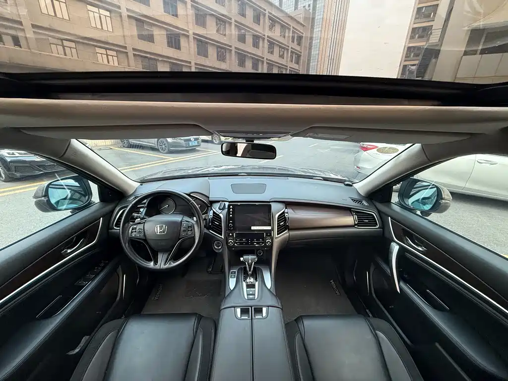 Honda Avancier 2017 — фото 10