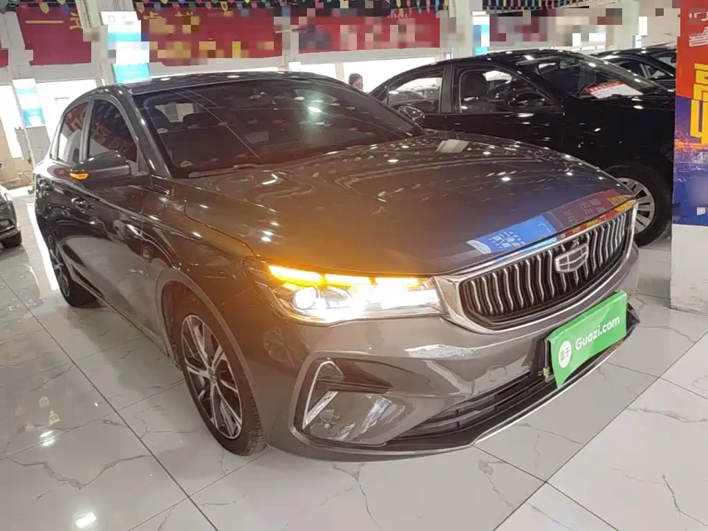 Geely Emgrand 2021