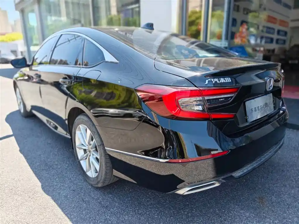 Honda Accord 2021 — фото 2
