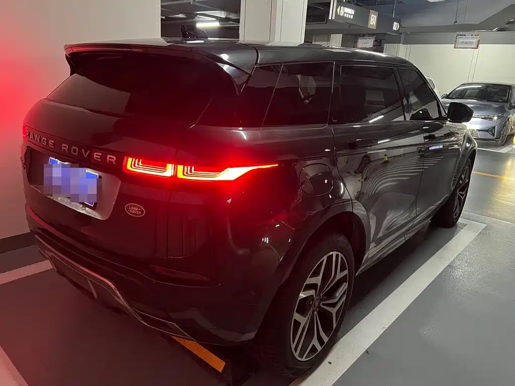 Land Rover Evoque 2023 — фото 9
