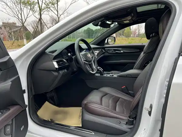 Cadillac CT6 2022