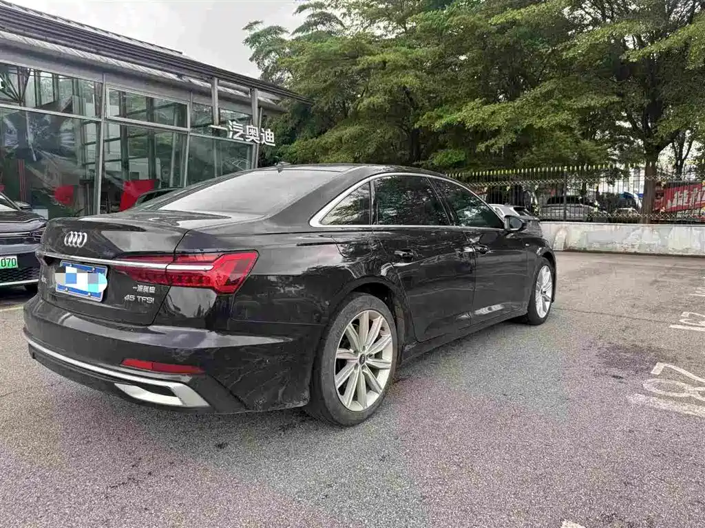 Audi A6L 2023 — фото 4
