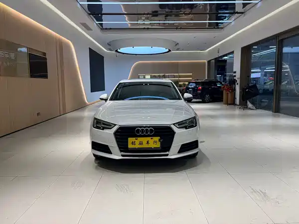 Audi A4L 2017