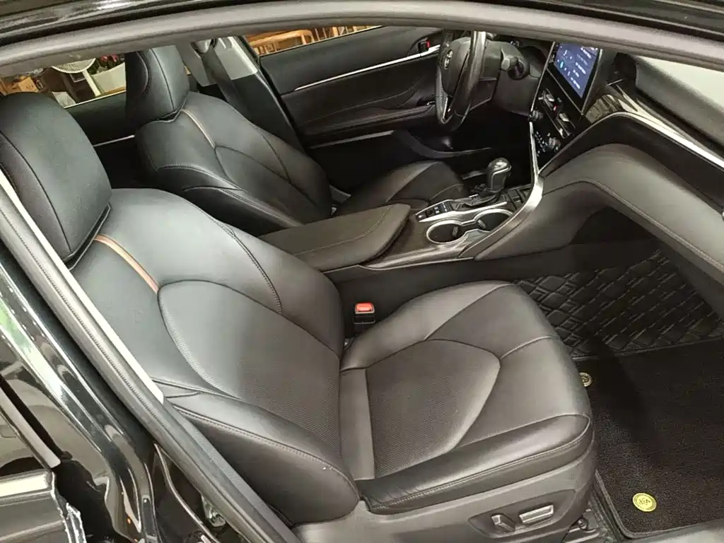 Toyota Camry 2024 — фото 16