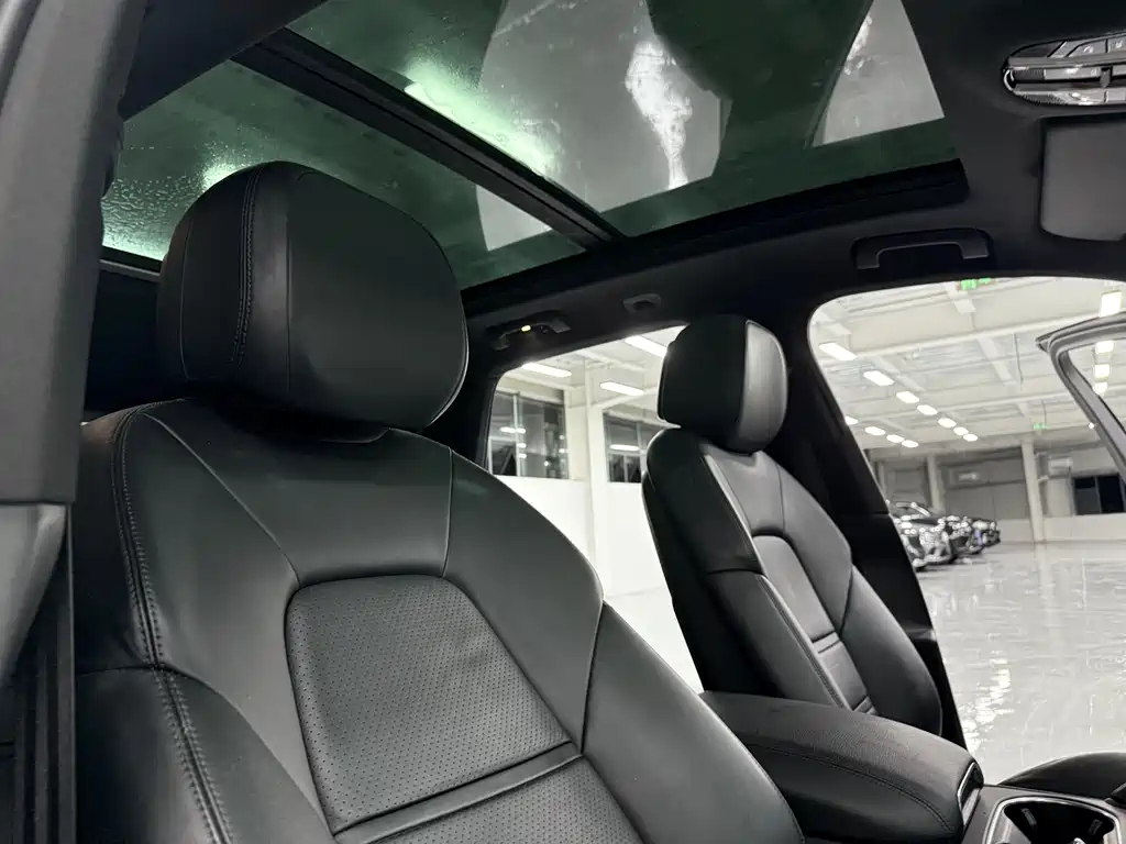 Porsche Cayenne 2019 — фото 13