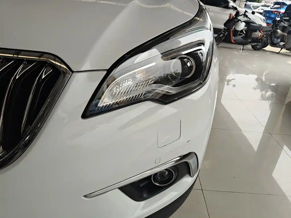 Buick Envision Plus 2017 — фото 18
