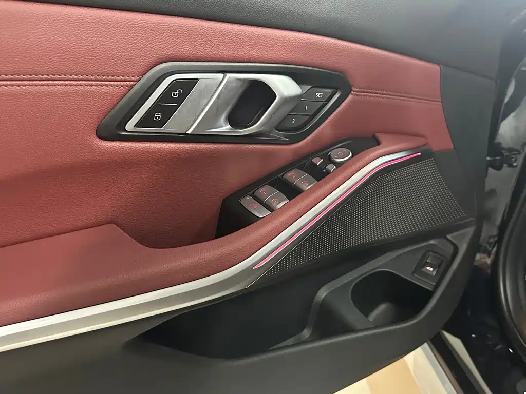 BMW 3 Series 2023 — фото 13