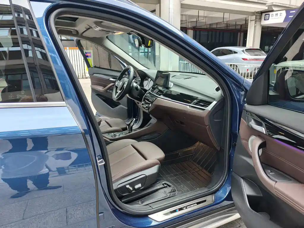 BMW X1 2021 — фото 11