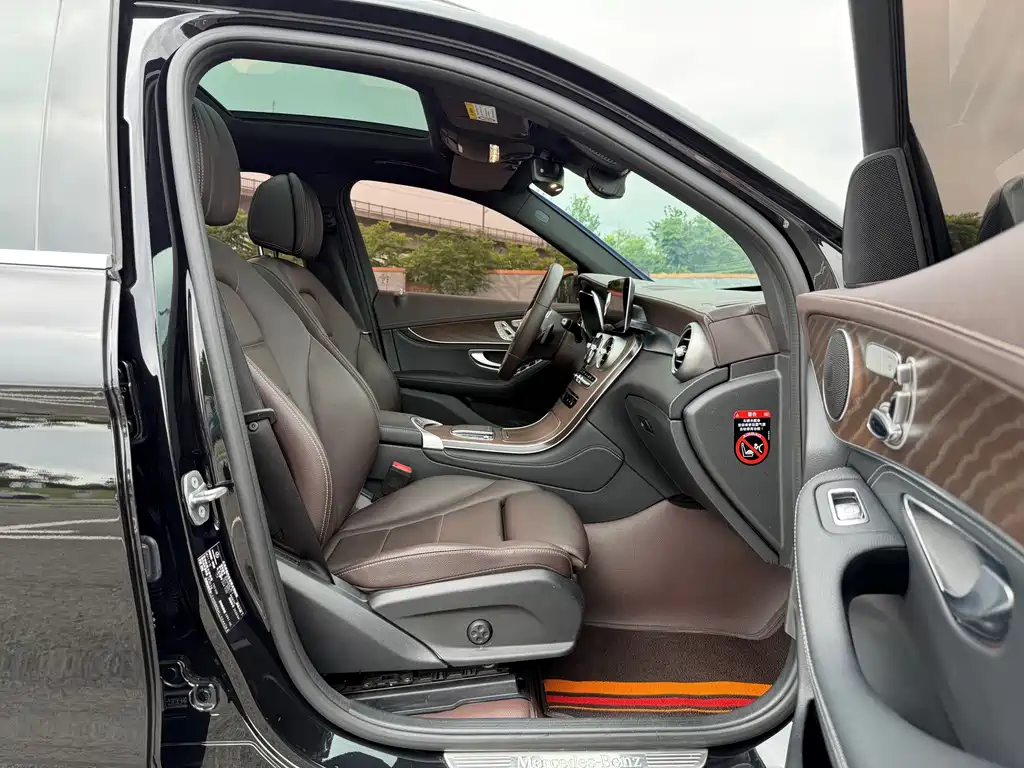 Mercedes-Benz GLC 2020 — фото 15
