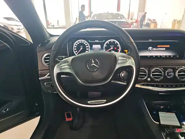 Mercedes-Benz S-Class 2015
