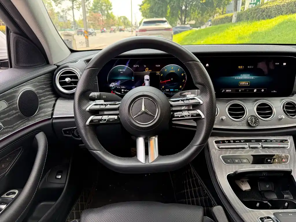 Mercedes-Benz E-Class 2021 — фото 13