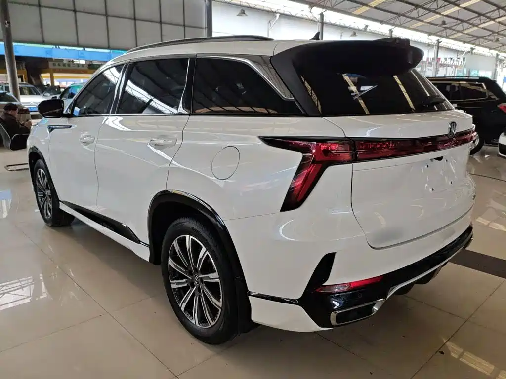 Changan CS75PLUS 2024 — фото 23