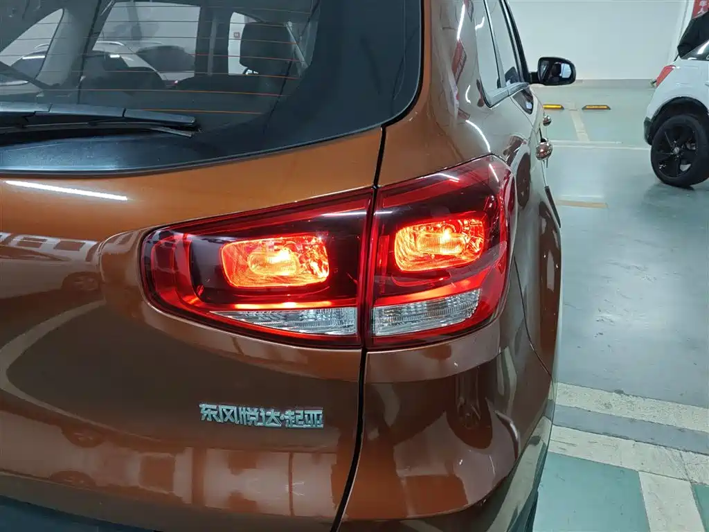 Kia KX3 2018 — фото 8