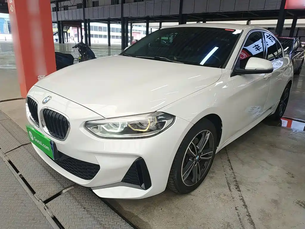 BMW 1 Series 2021