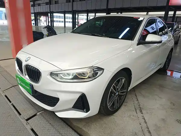 BMW 1 Series 2021