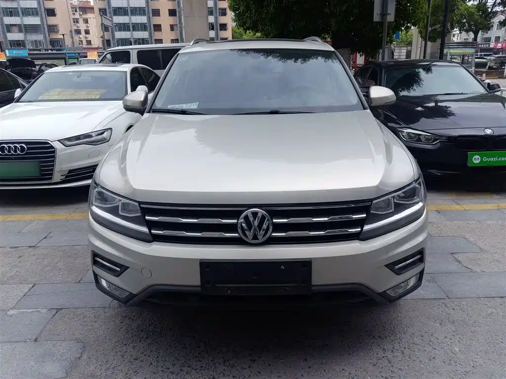 Volkswagen Tiguan L 2019 — фото 3