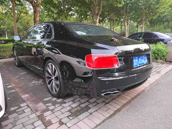 Bentley Flying Spur 2014