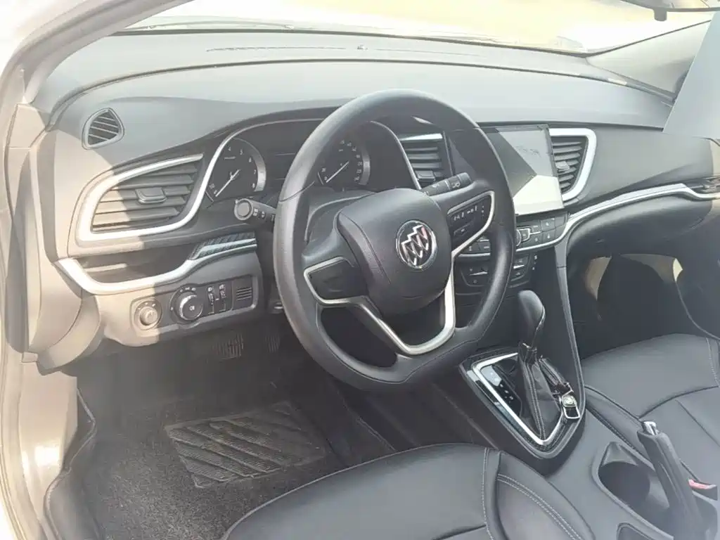 Buick Excelle 2016 — фото 10