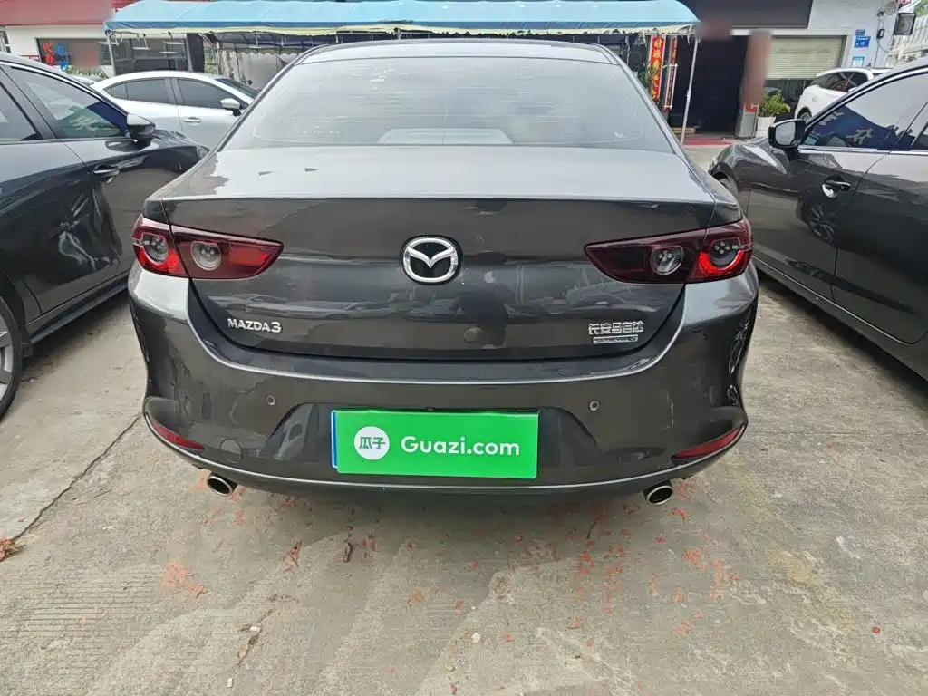 Mazda 3 Axela 2021