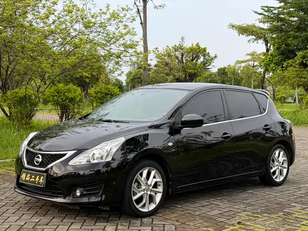 Nissan Tiida 2013