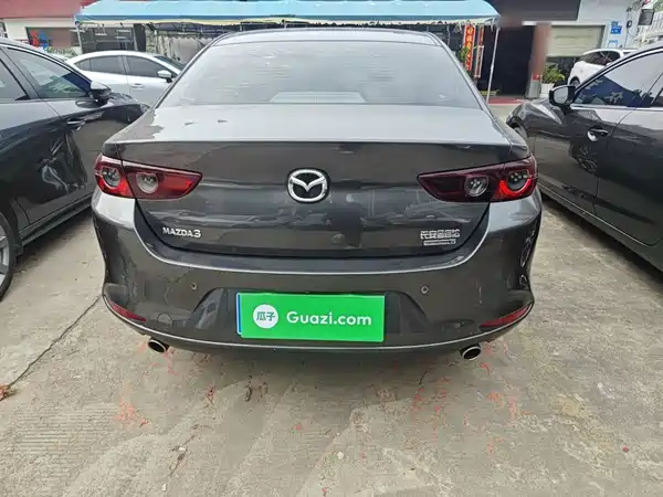 Mazda 3 Axela 2021
