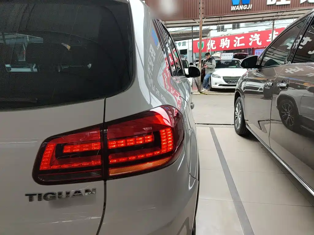 Volkswagen Tiguan 2016 — фото 24