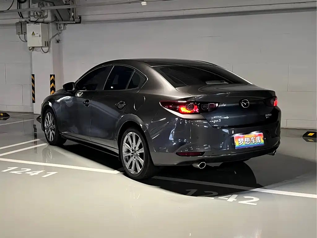 Mazda 3 Angkesela 2021