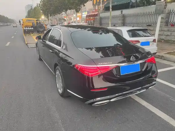 Mercedes-Benz Maybach S-Class 2024