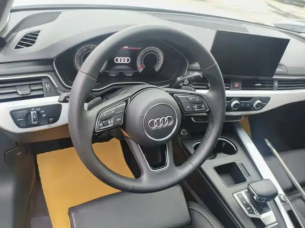 Audi A4L 2024
