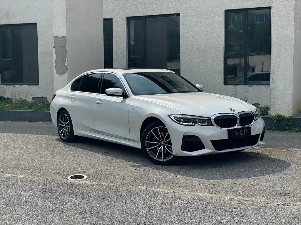 BMW 3 Series 2022