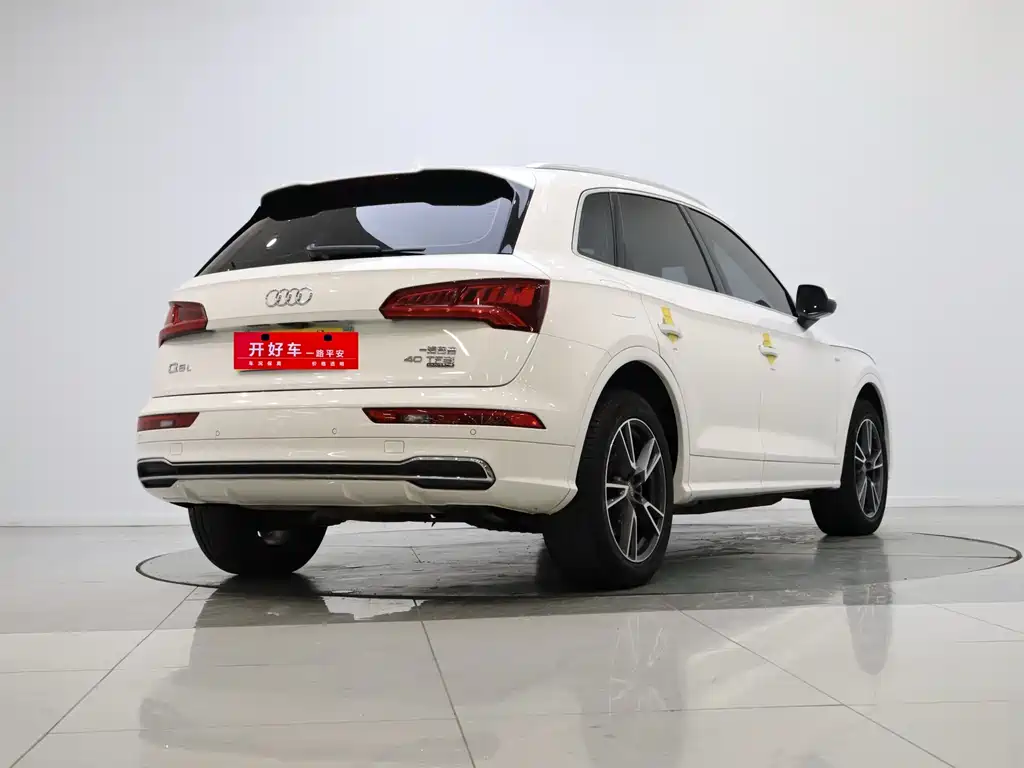 Audi Q5L 2020 — фото 4