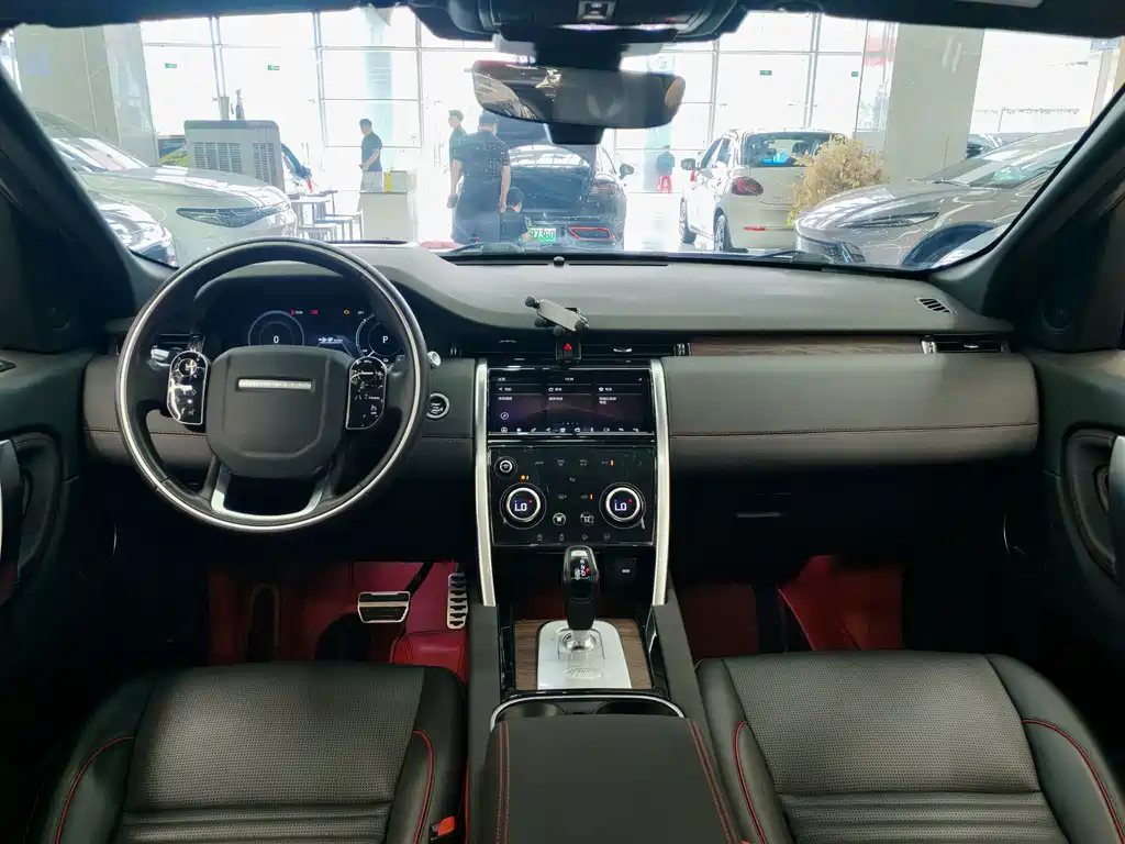 Land Rover Discovery Sport Hybrid 2021 — фото 15