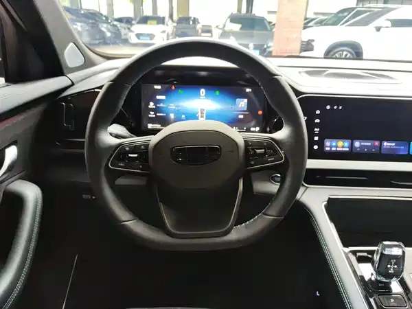 Geely Xingyue L 2025