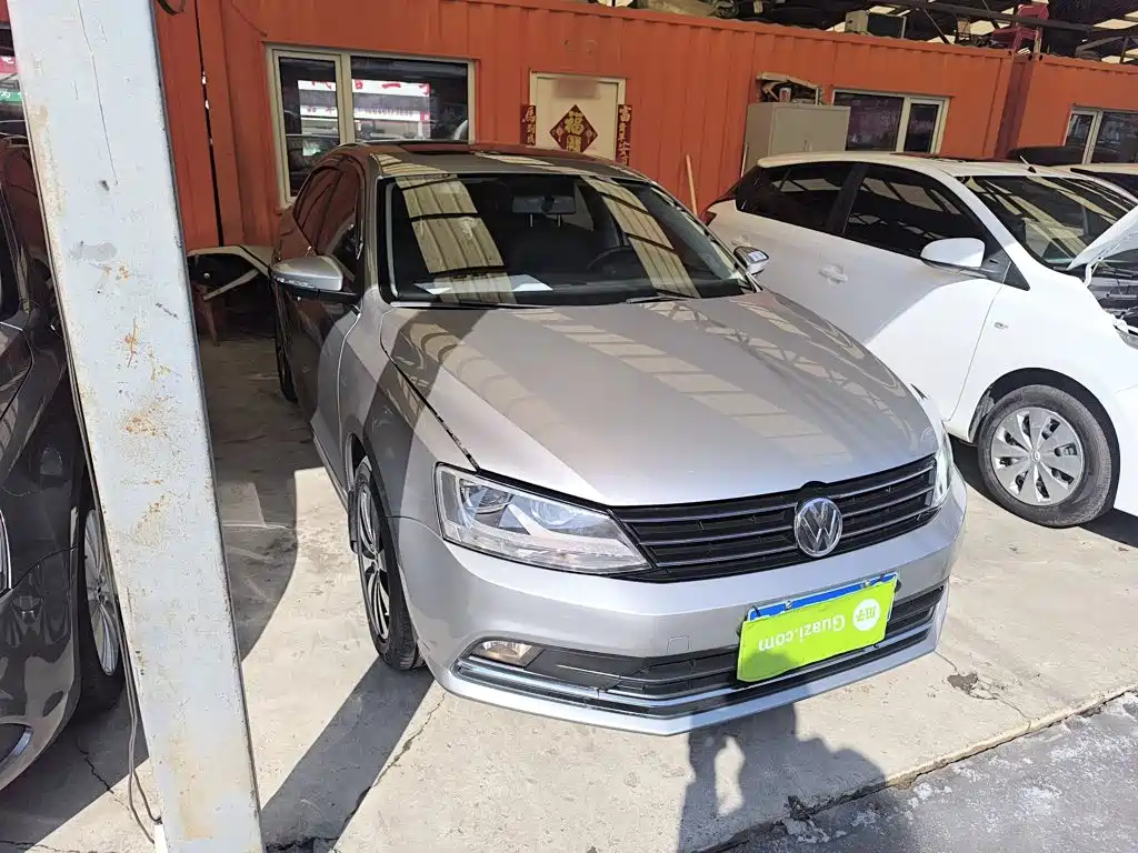 Volkswagen Sagitar 2017