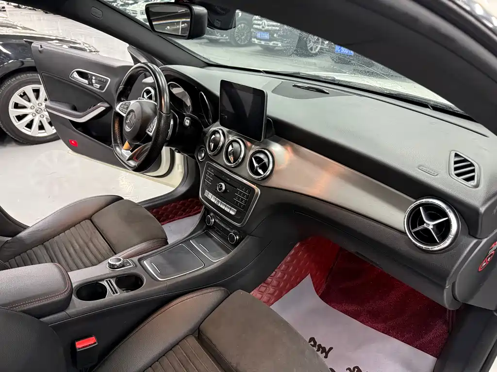 Mercedes-Benz CLA 2017 — фото 13